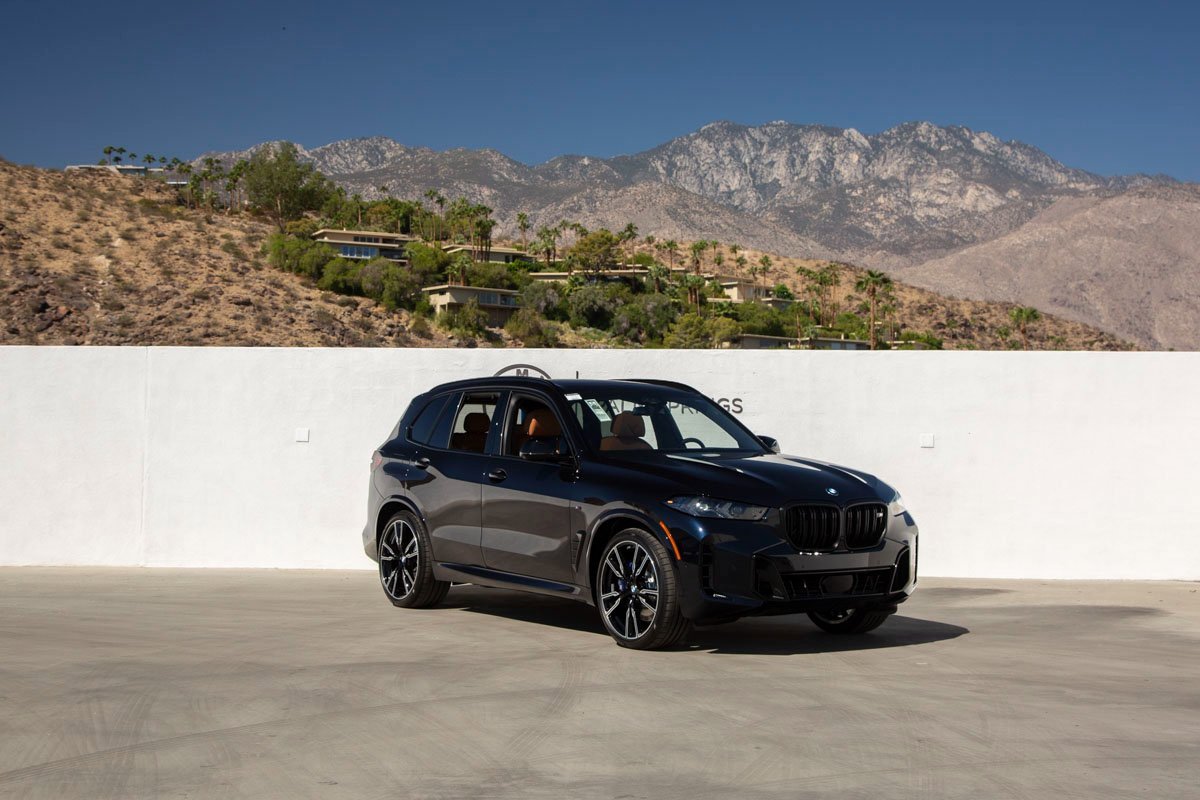 New 2026 BMW X5 M60i image 1