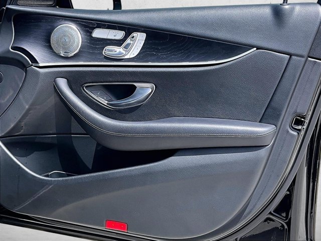 Used 2018 Mercedes-Benz E 300 image 19