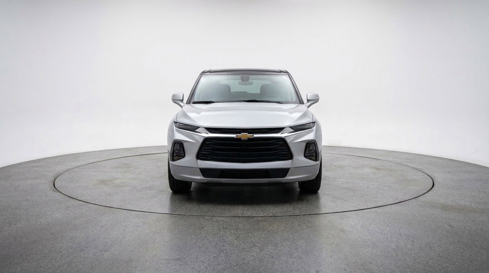 Used 2025 Chevrolet Blazer LT FWD image 2