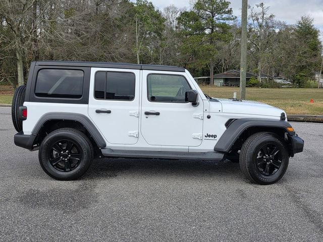 Used 2023 Jeep Wrangler Sport image 37