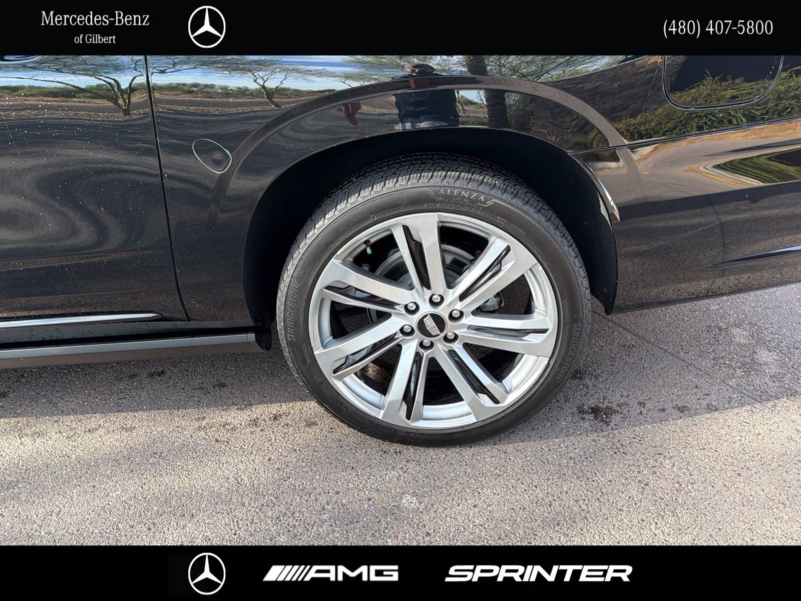 Used 2025 Cadillac Escalade ESV Sport Platinum AWD/4WD image 8