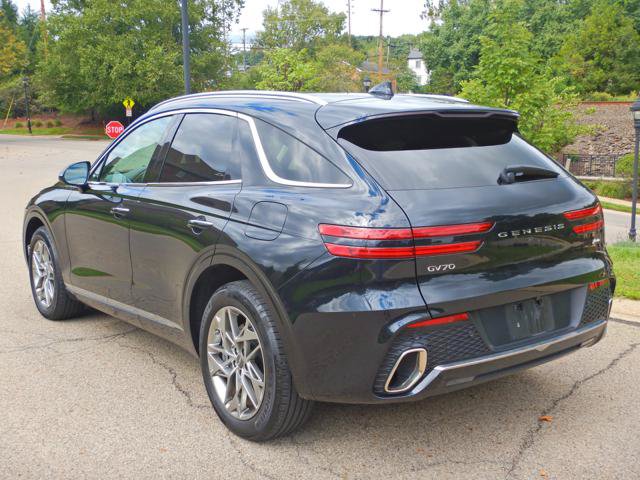 Used 2025 Genesis GV70 2.5T AWD/4WD image 6