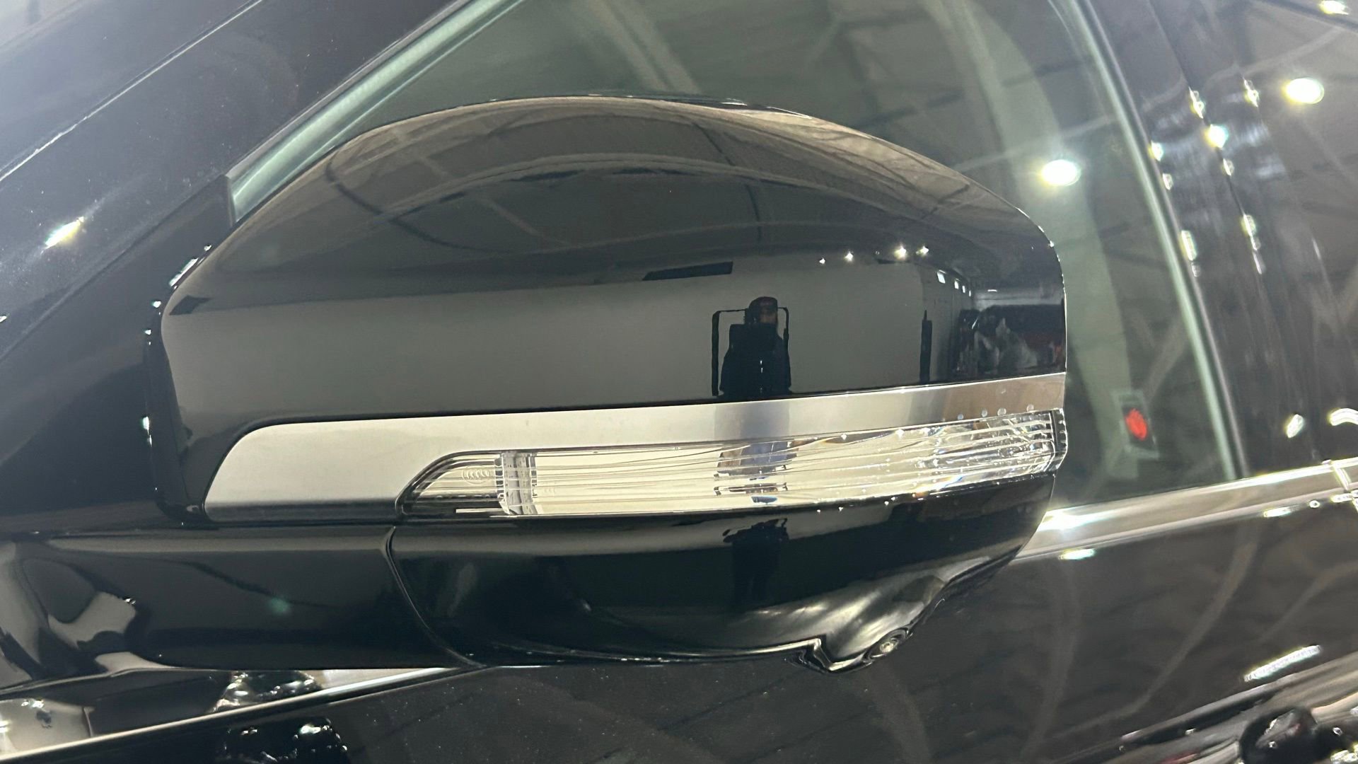 New 2026 Lincoln Navigator Premiere AWD/4WD image 17