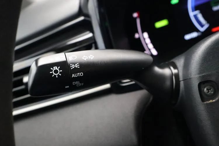 Used 2025 Toyota Camry LE FWD image 21