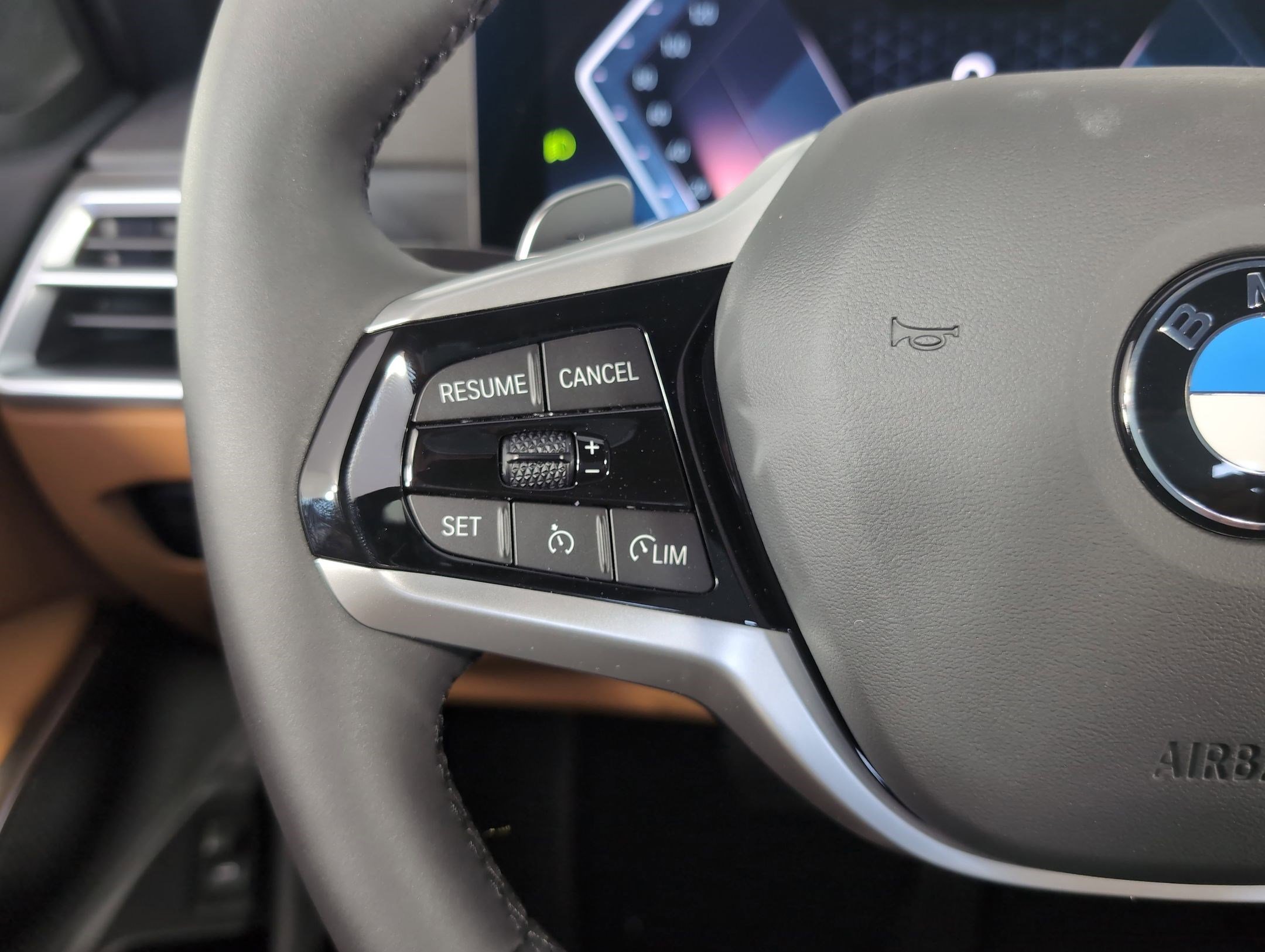 Used 2025 BMW 330i Sedan w/ Convenience Package image 14