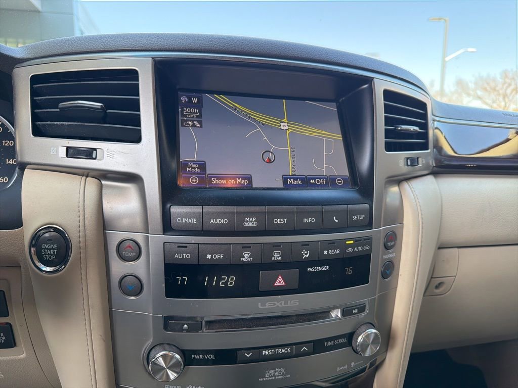 Used 2015 Lexus LX 570 4WD w/ Luxury Package image 40