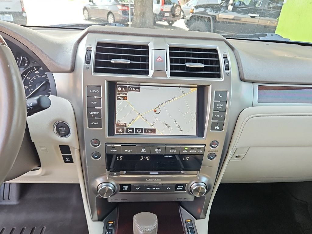 Used 2015 Lexus GX 460 w/ Premium Package AWD/4WD image 15