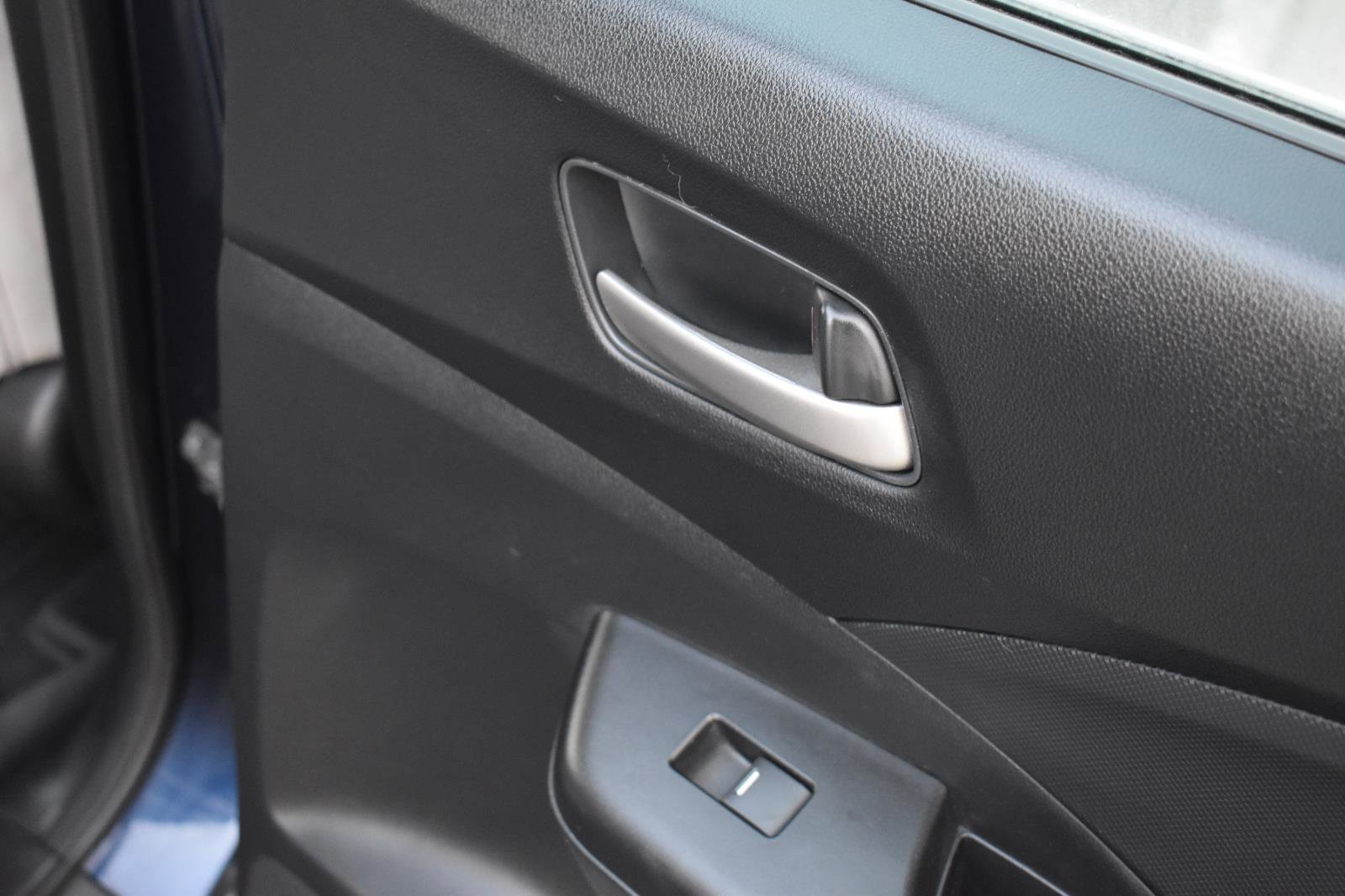 Used 2015 Honda CR-V LX image 40