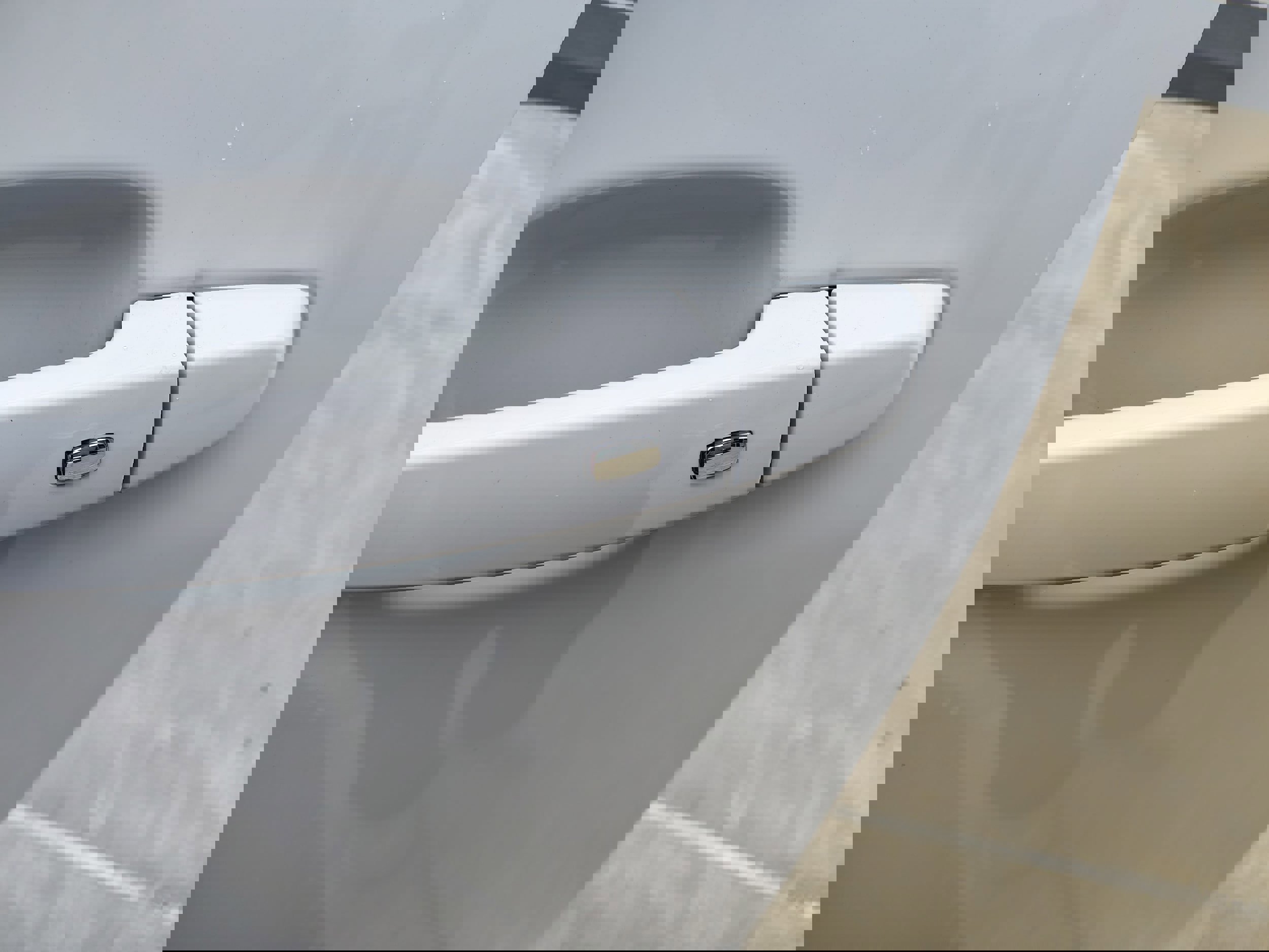 Used 2023 GMC Acadia SLE w/ Driver Convenience Package image 18