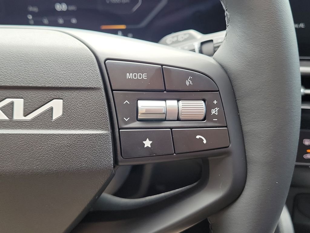 New 2026 Kia Sportage SX FWD image 29