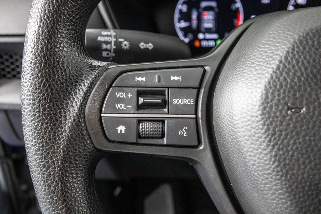 Used 2025 Honda CR-V LX image 20