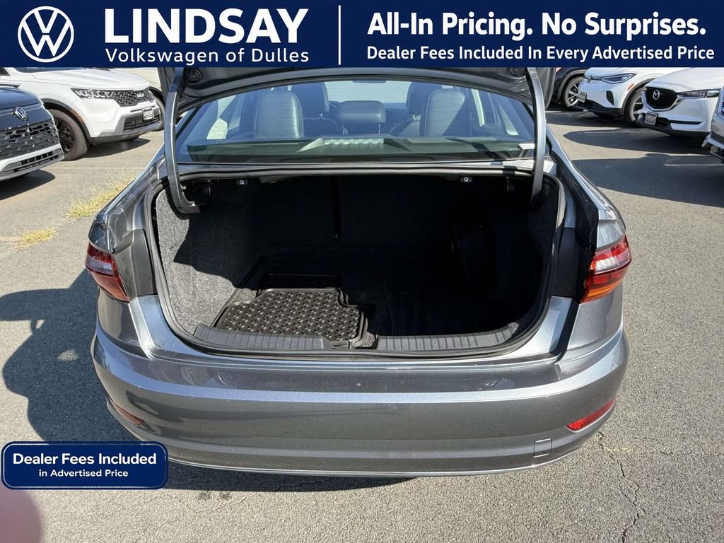Used 2019 Volkswagen Jetta SE FWD image 13