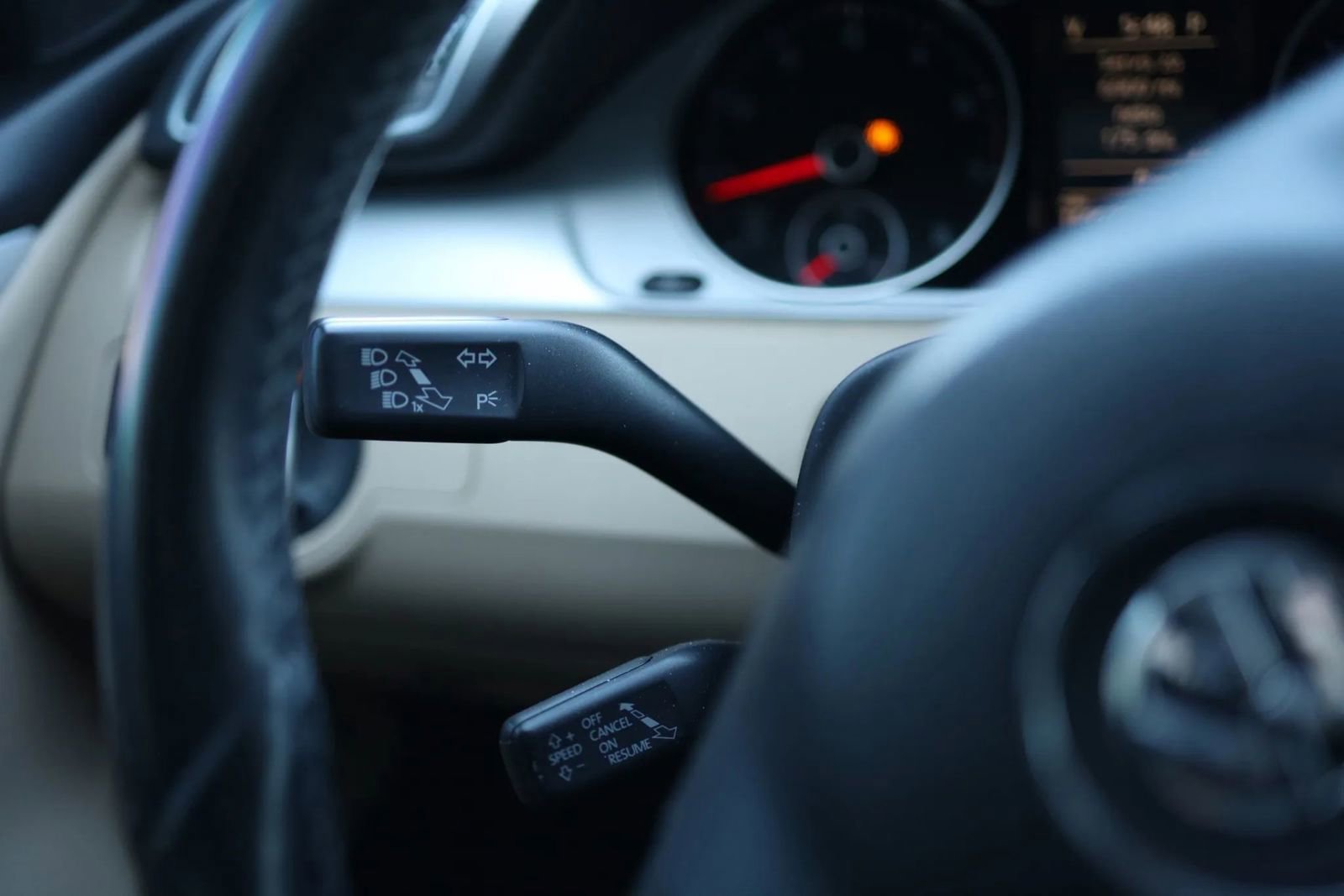 Used 2013 Volkswagen CC Sport Plus image 23