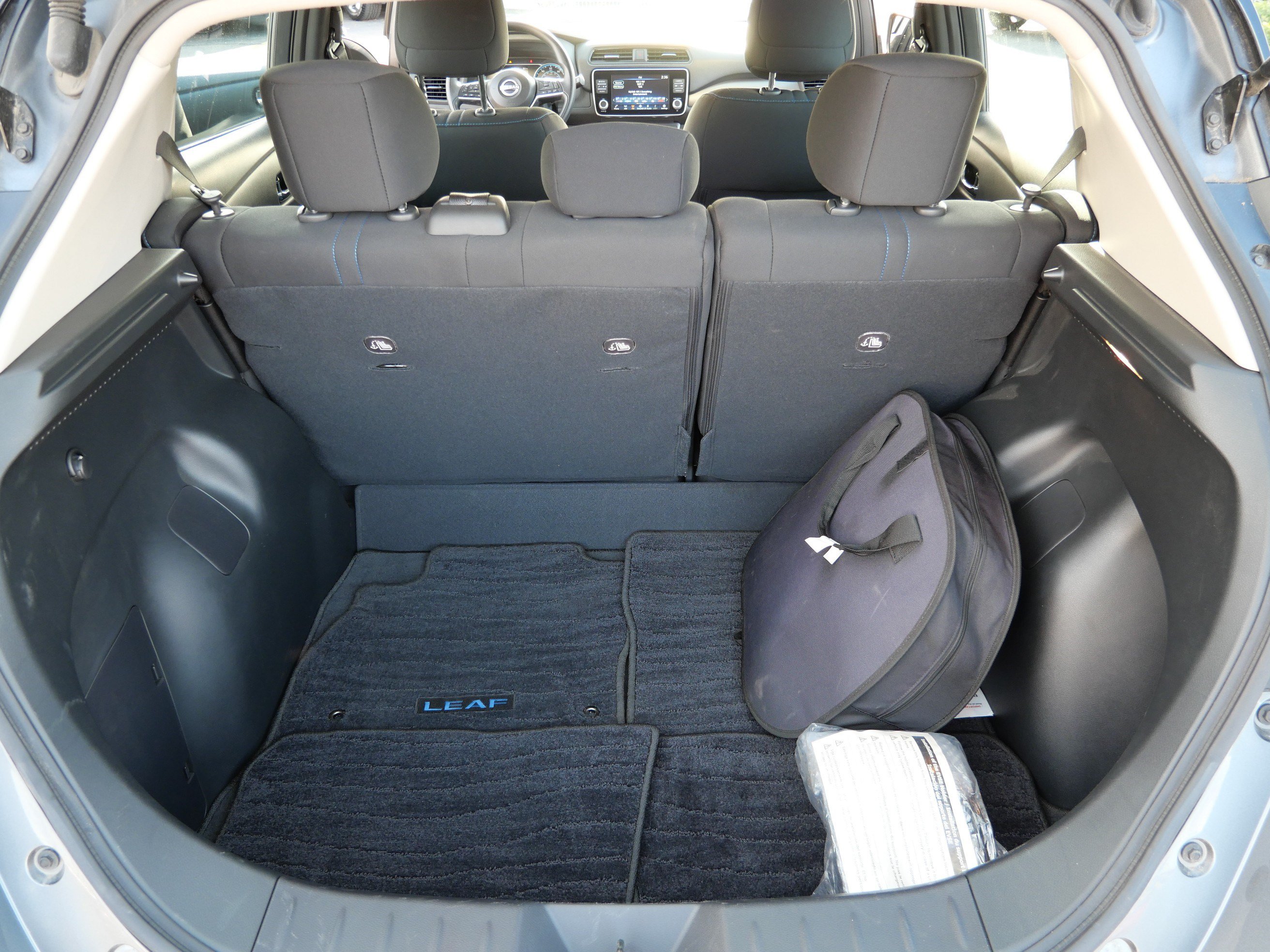 Used 2025 Nissan Leaf S FWD image 18