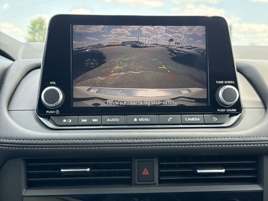 Used 2026 Nissan Rogue SV AWD/4WD image 29