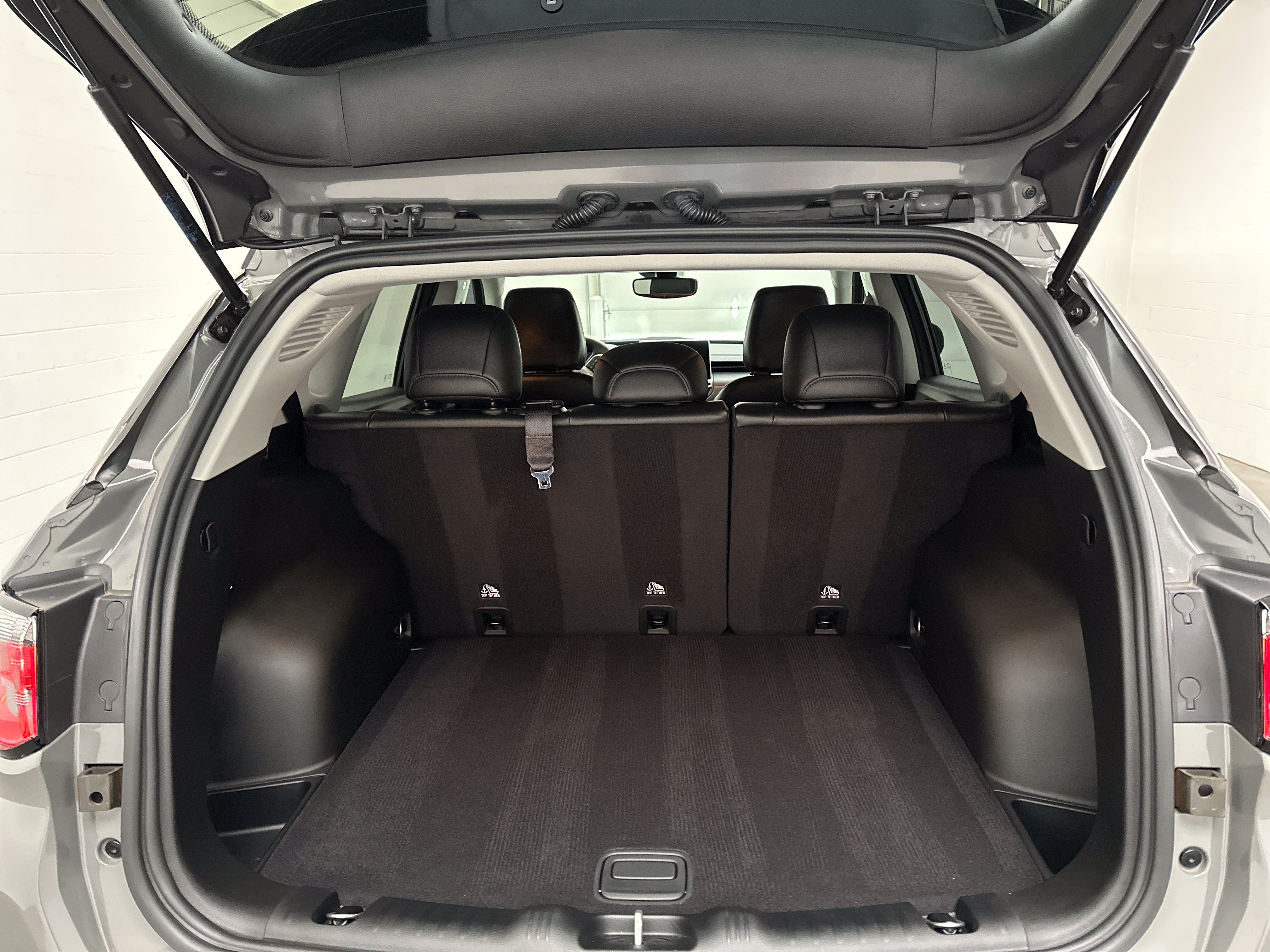 Used 2022 Jeep Compass Trailhawk AWD/4WD image 15