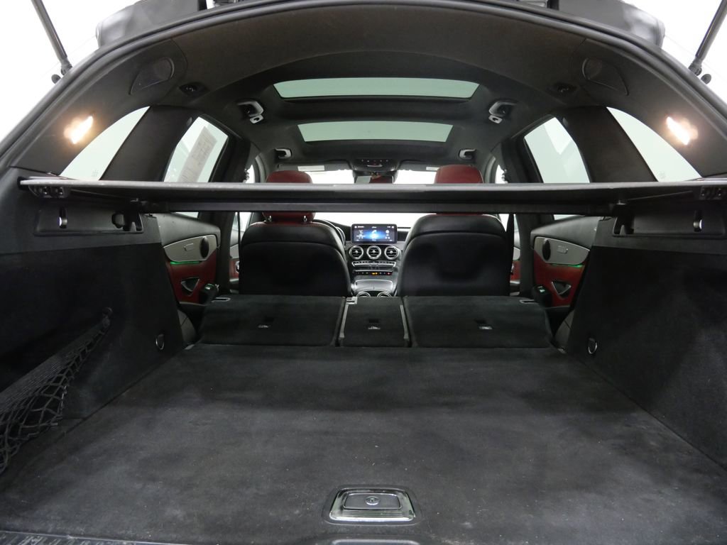 Used 2022 Mercedes-Benz GLC 300 4MATIC w/ AMG Line image 31