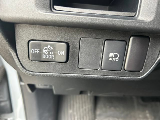 Used 2019 Toyota Tacoma SR5 AWD/4WD image 30