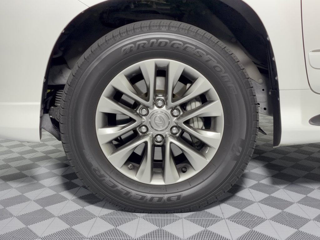 Used 2019 Lexus GX 460 Luxury AWD/4WD image 13