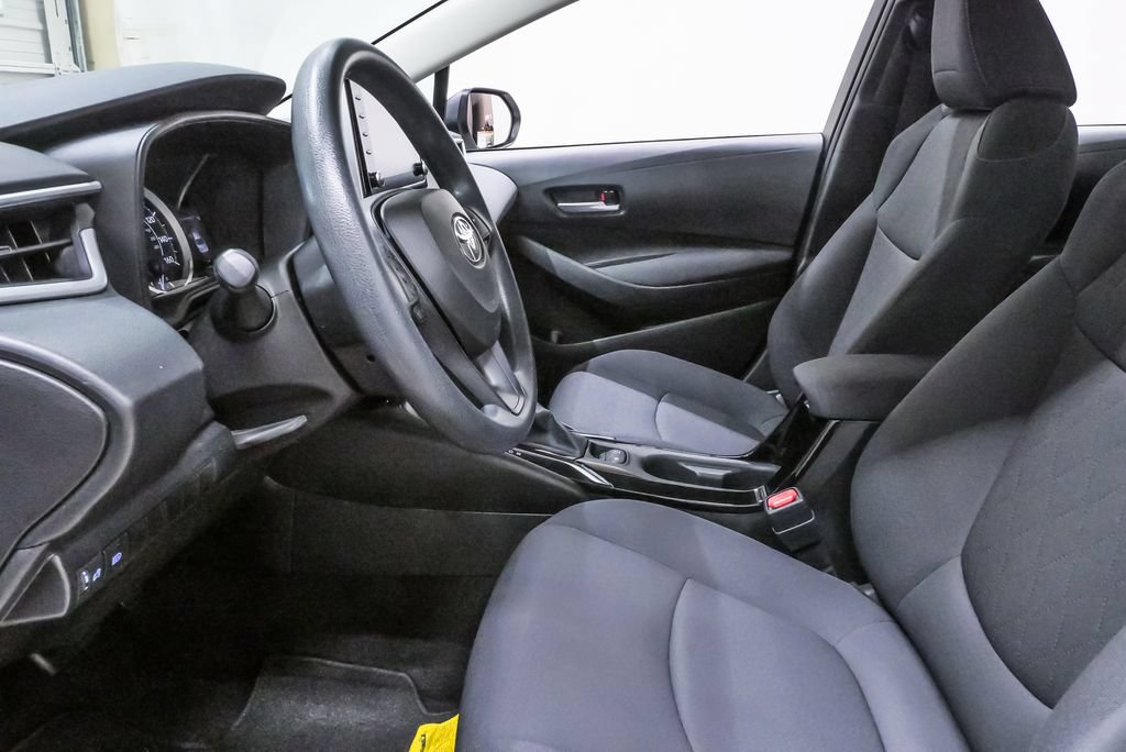 Used 2020 Toyota Corolla LE FWD image 9