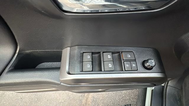 Used 2022 Toyota Tacoma TRD Off-Road image 14