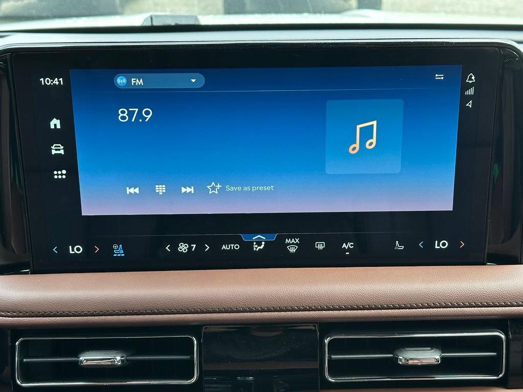 New 2026 Lincoln Aviator Reserve w/ Jet Appearance Package AWD/4WD image 12