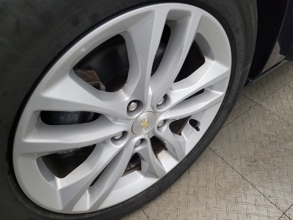 Used 2017 Chevrolet Malibu Hybrid w/ Leather Package image 31