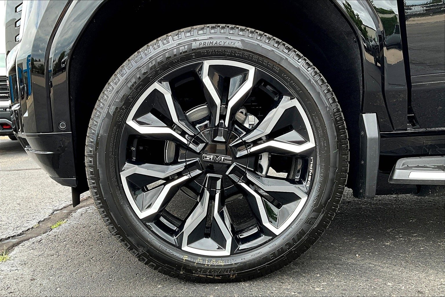 New 2025 GMC Sierra EV Denali image 12