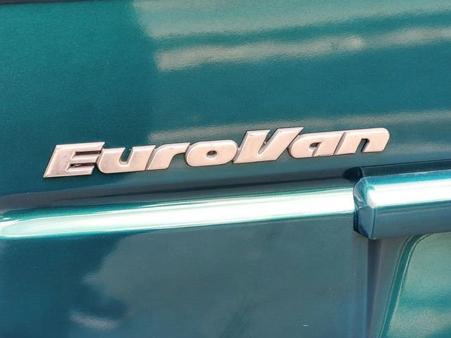 Used 2003 Volkswagen Eurovan MV FWD image 10