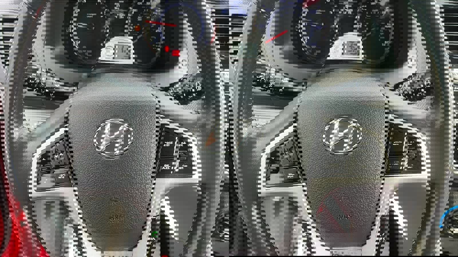 Used 2014 Hyundai Accent SE image 12