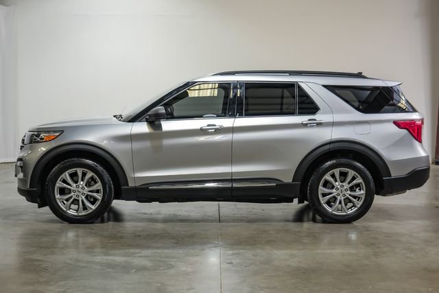Used 2021 Ford Explorer XLT w/ Equipment Group 202A image 17