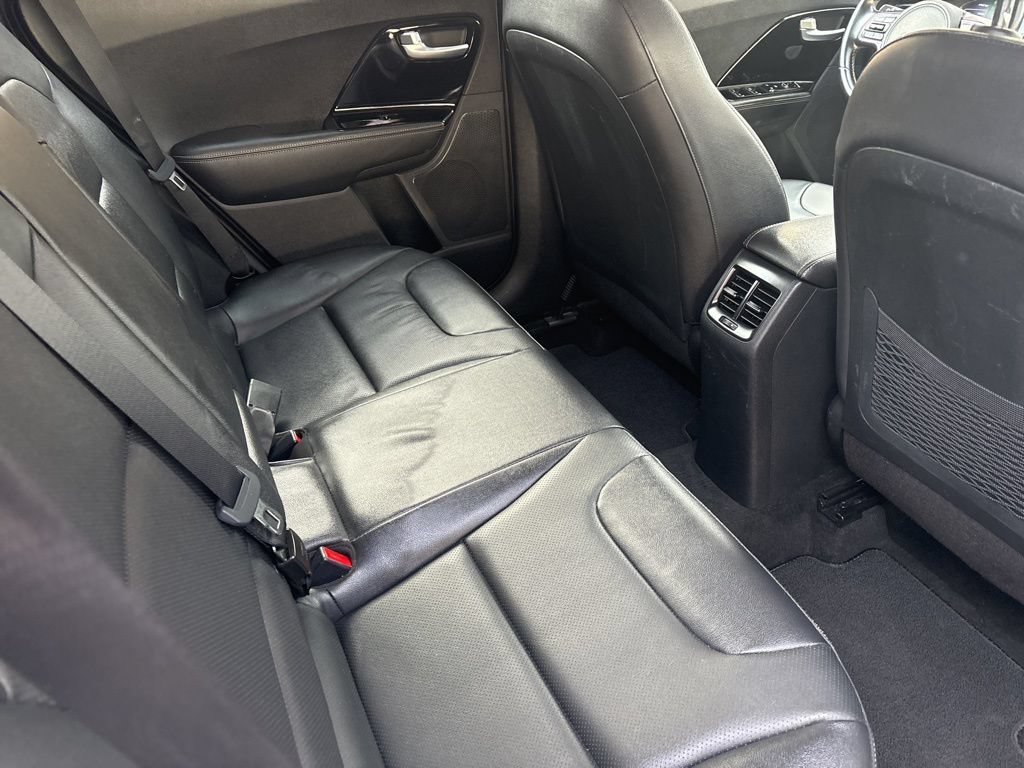 Used 2022 Kia Niro Touring Special Edition FWD image 28