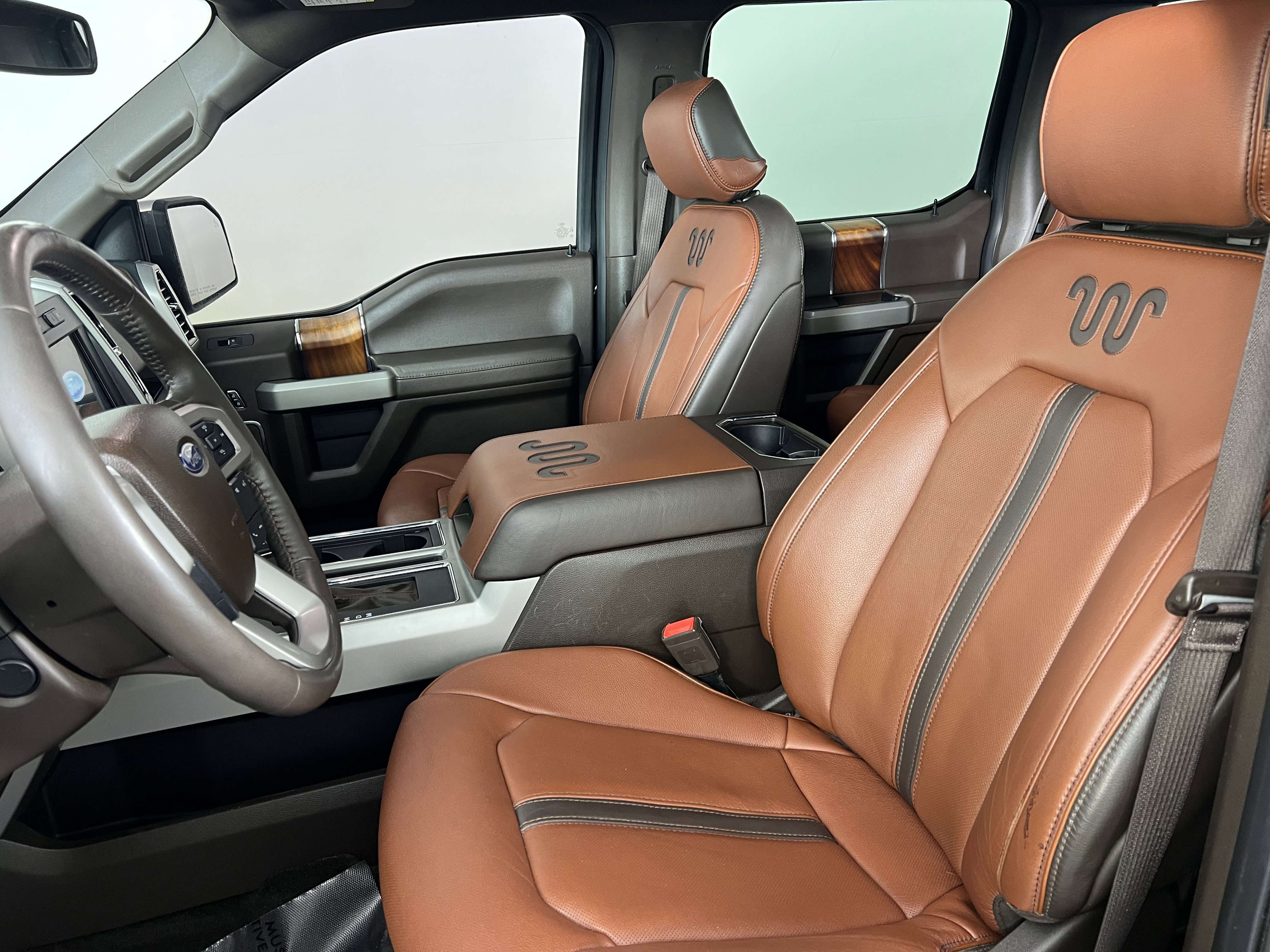 Used 2018 Ford F150 King Ranch w/ Equipment Group 601A Luxury image 4