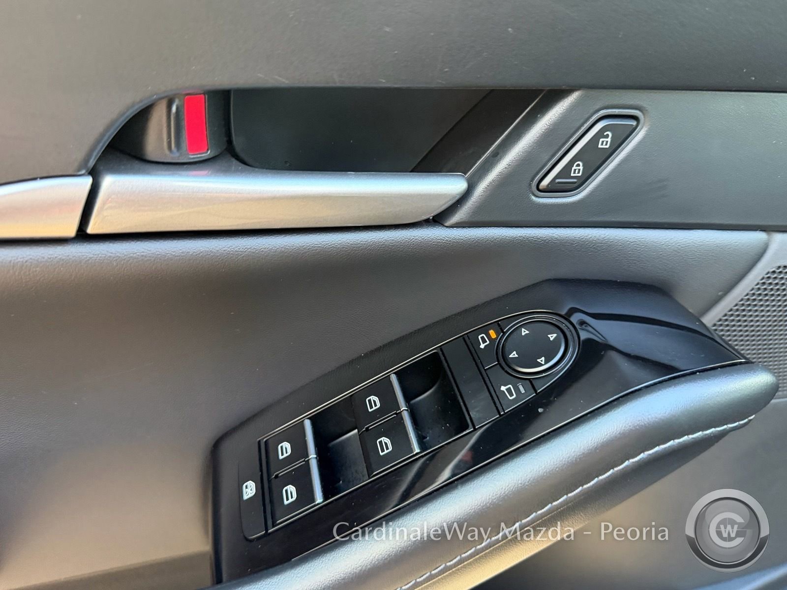 Certified 2025 MAZDA CX-30 AWD 2.5 S w/ Select Sport Pkg image 23