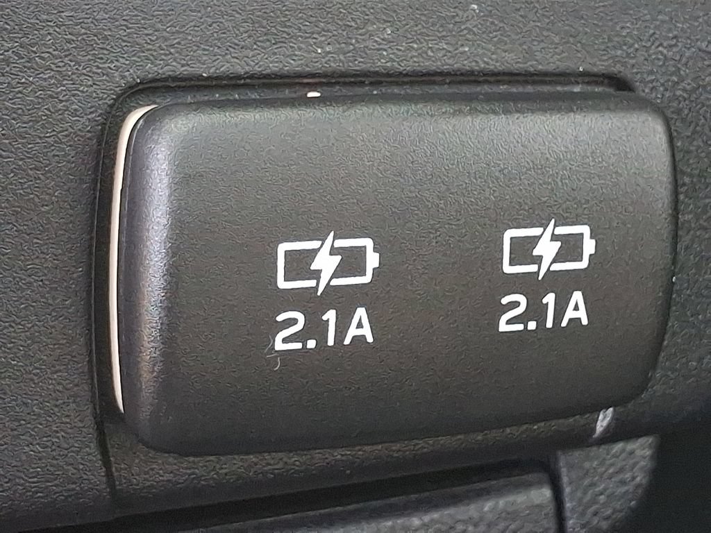 Used 2022 Subaru Ascent Limited w/ Technology Package AWD/4WD image 11
