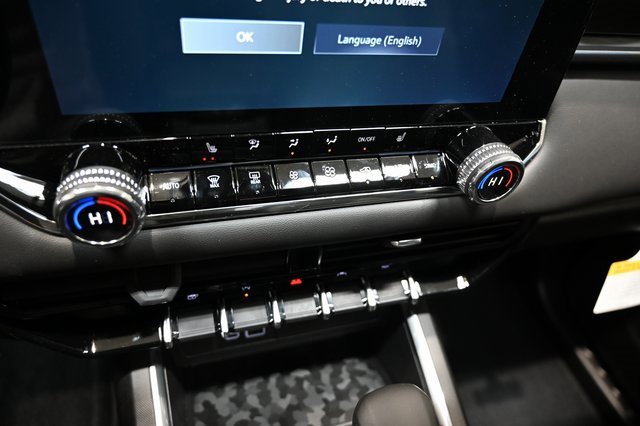 New 2026 GMC Canyon Elevation w/ Convenience Package image 19