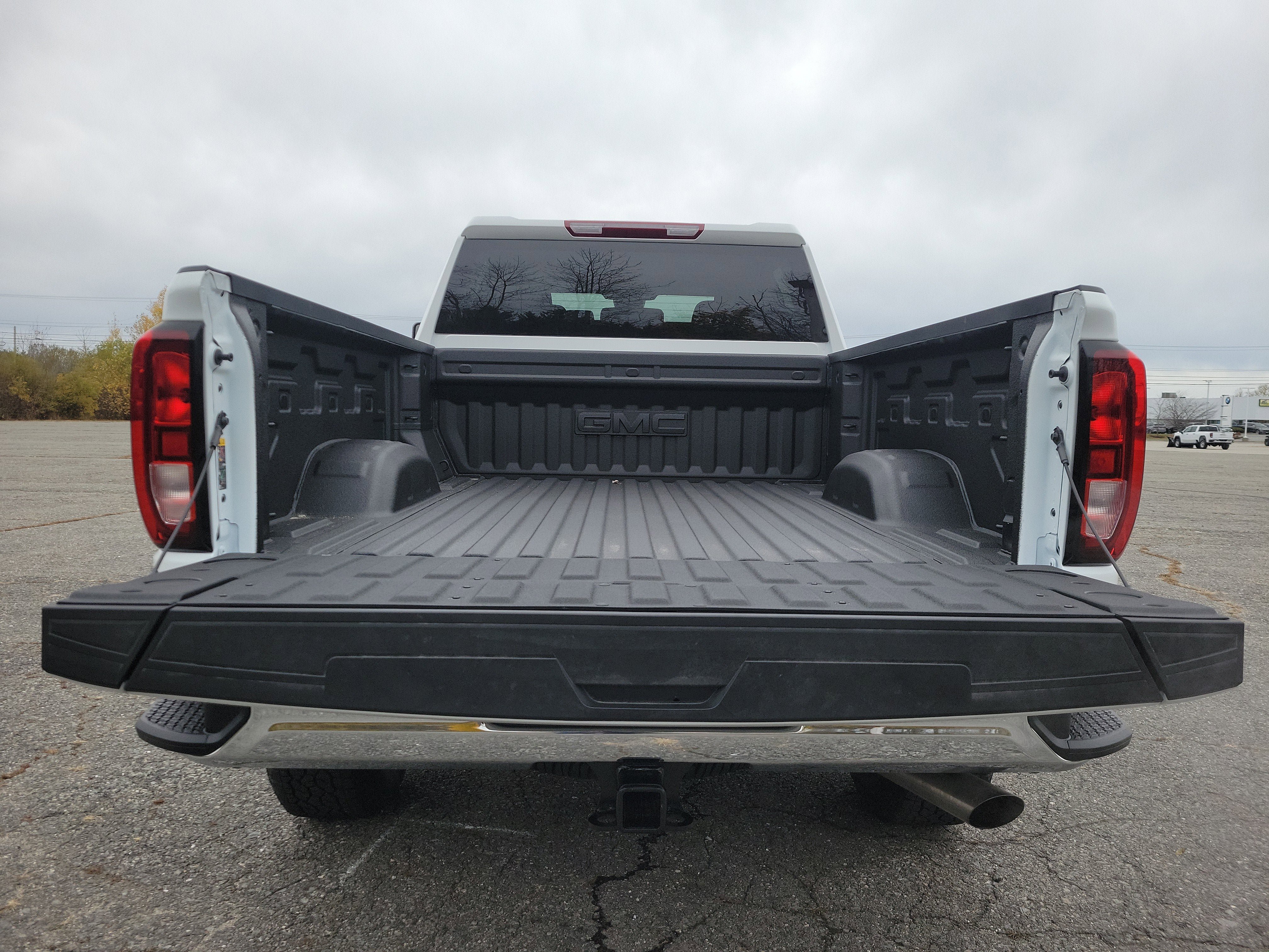 New 2026 GMC Sierra 2500 SLE w/ SLE Convenience Package AWD/4WD image 16
