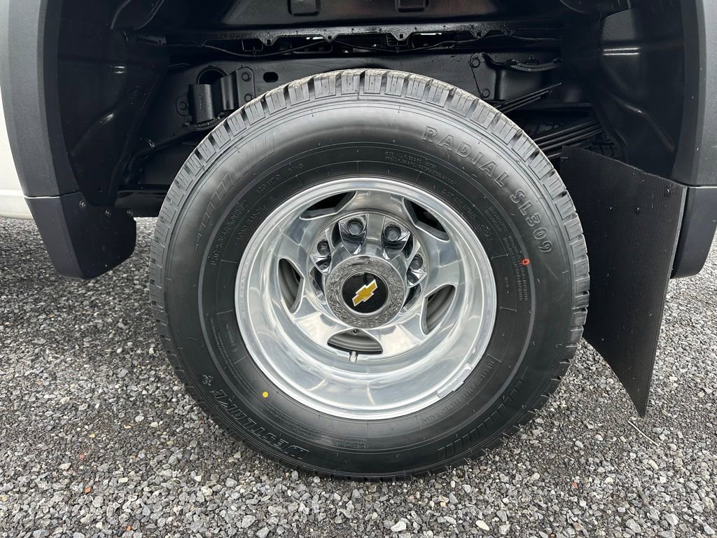 Used 2022 Chevrolet Silverado 3500 High Country AWD/4WD image 16