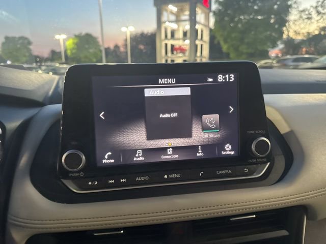 Used 2023 Nissan Rogue SV image 12