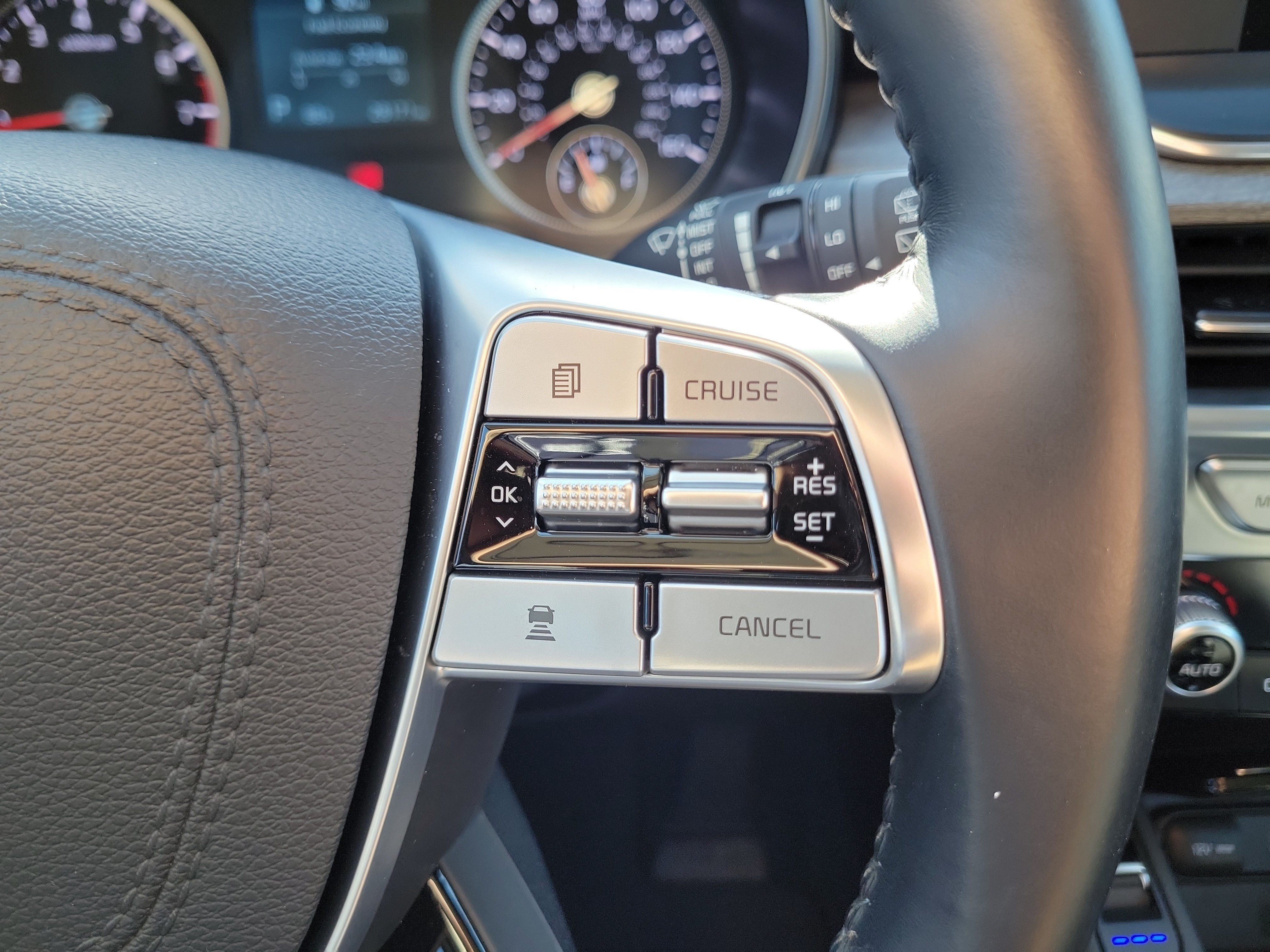 Certified 2022 Kia Telluride EX FWD image 30