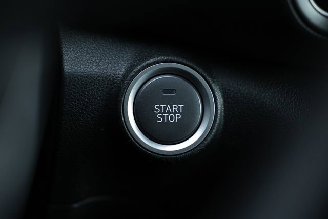 Used 2023 Hyundai Kona Limited image 35