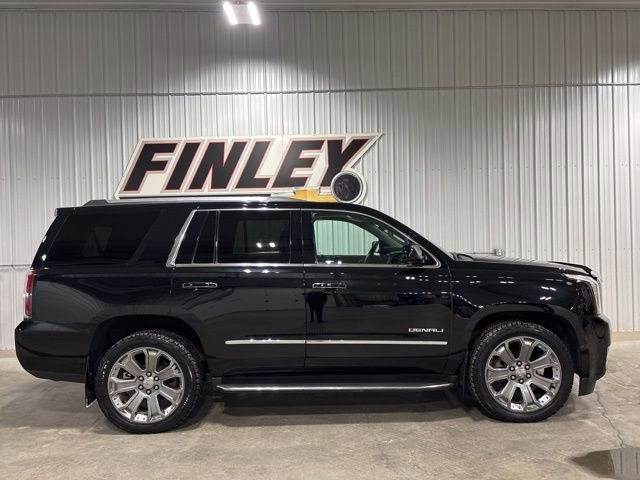 Used 2016 GMC Yukon Denali image 2