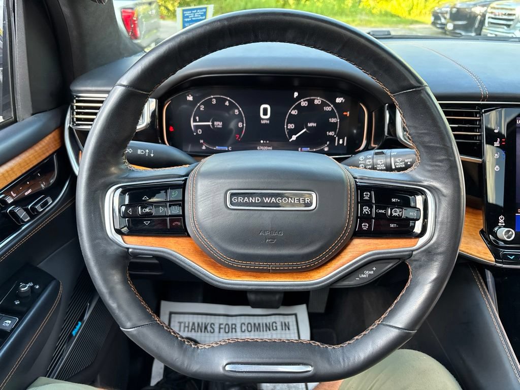 Used 2022 Jeep Grand Wagoneer Series III w/ Rear Seat Video Group 1 AWD/4WD image 35