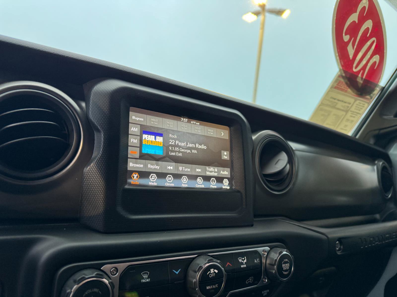 Used 2023 Jeep Wrangler Sport S image 15