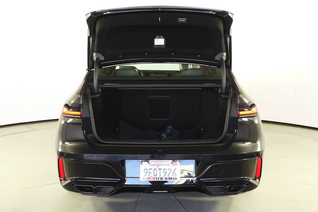 Certified 2023 BMW 760i xDrive w/ Parking Assistance Package image 10