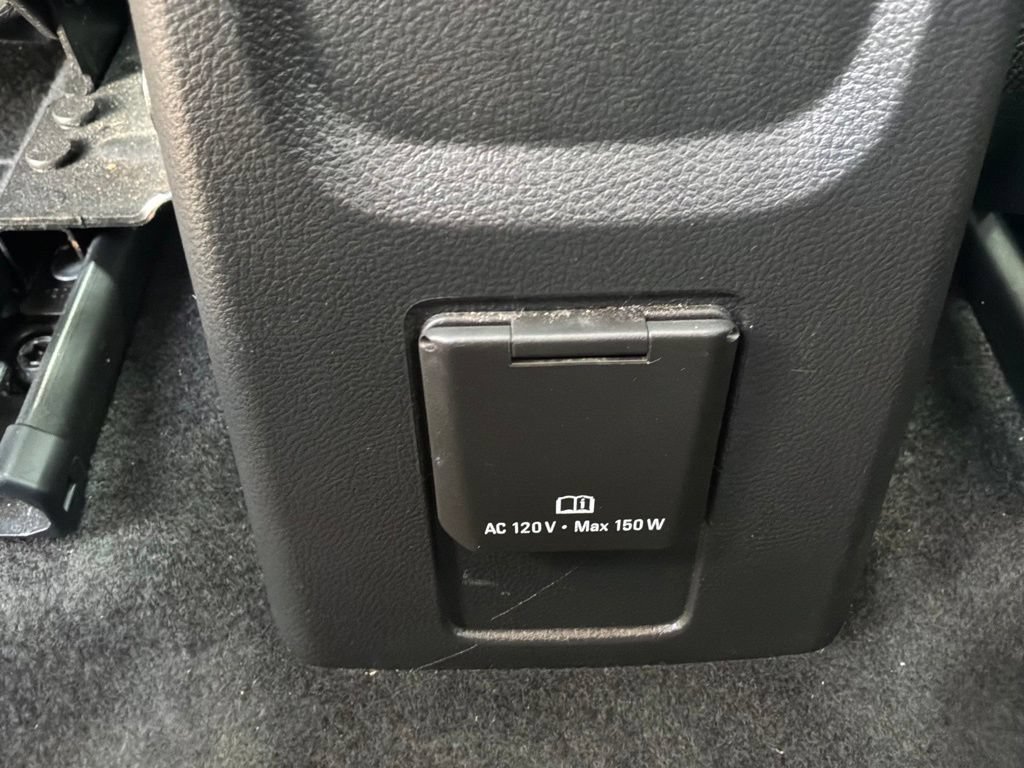 Used 2018 Buick Encore Essence w/ Experience Buick Package AWD/4WD image 35