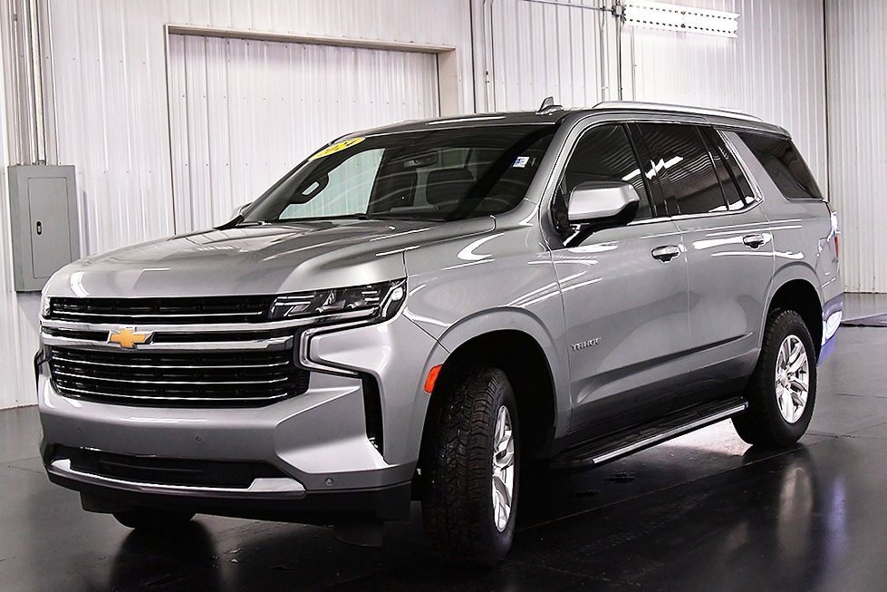 Used 2024 Chevrolet Tahoe LT image 3