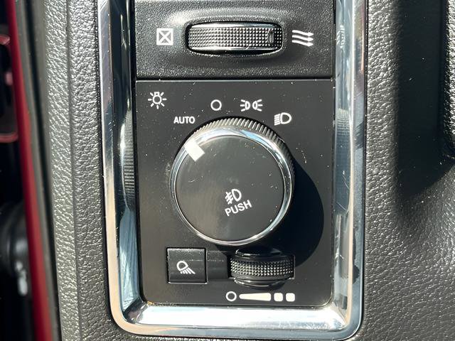 Used 2017 RAM 1500 Laramie w/ Convenience Group image 21