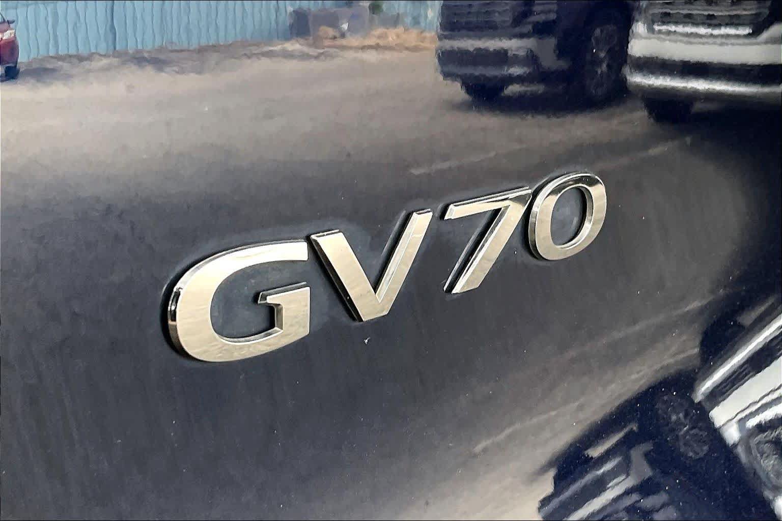 Used 2023 Genesis GV70 2.5T w/ Select Package AWD/4WD image 10