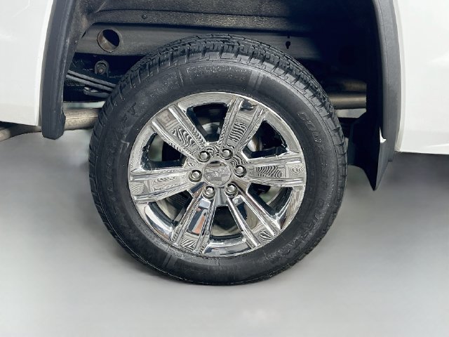 Used 2018 GMC Sierra 1500 SLT AWD/4WD image 38